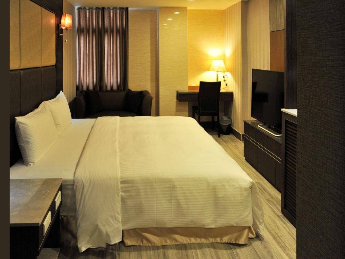 Maple Hotel Second Branch Tainan Eksteriør bilde